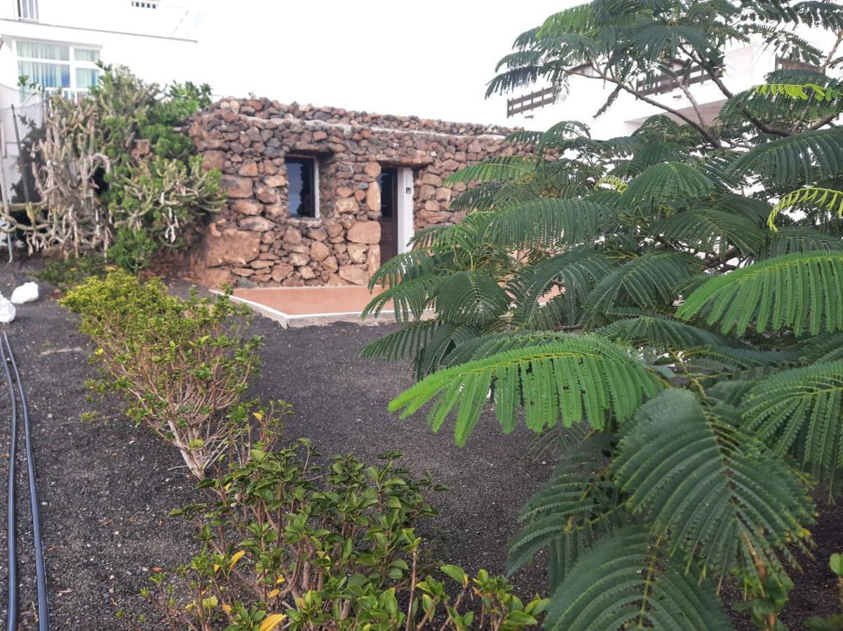 Loft La Tahonilla Guest House Tias Bagian luar foto