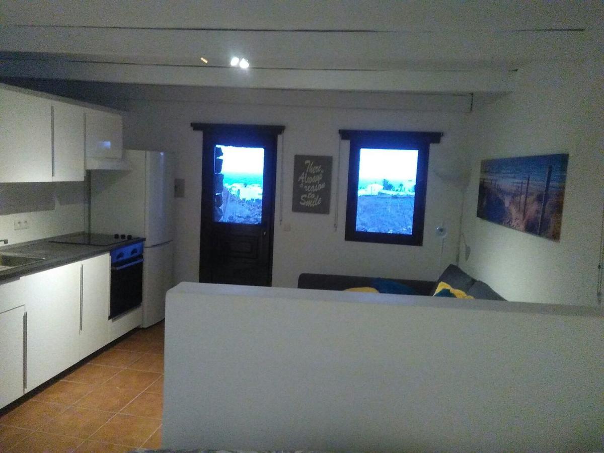 Loft La Tahonilla Guest House Tias Bagian luar foto
