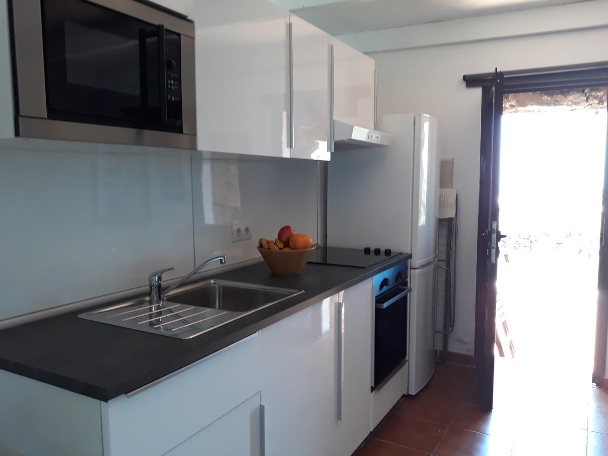 Loft La Tahonilla Guest House Tias Bagian luar foto